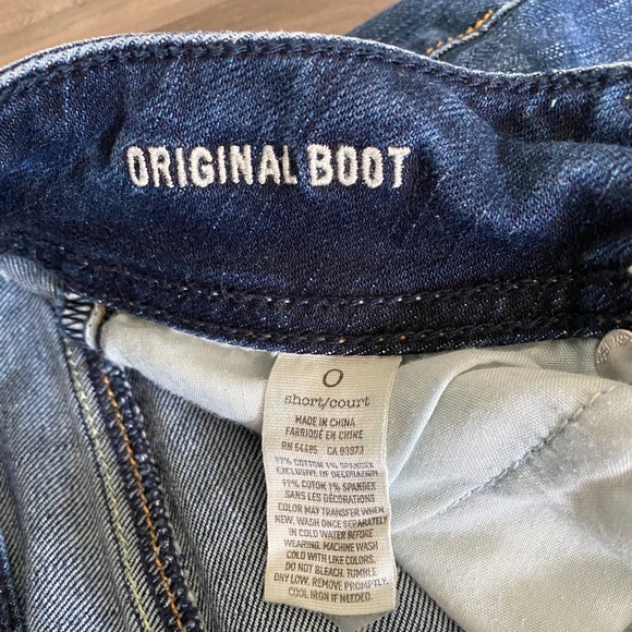 Woman’s American Eagle Stretch Boot Jeans - Picture 5 of 7